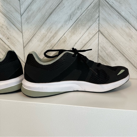 Reebok 7.5 women’s like new endless road running shoes - Picture 3 of 16